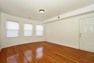 8238 S Ellis Ave Chicago, IL 60619 in Chicago, IL - Building Photo - Building Photo