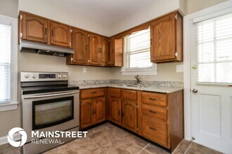 4620 Hillside Dr in Shively, KY - Building Photo - Building Photo