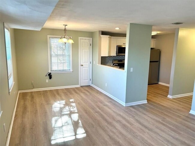 101 Marlborough St in East Greenwich, RI - Building Photo - Building Photo