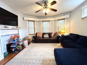 242 Belgrade Ave in Boston, MA - Building Photo - Building Photo