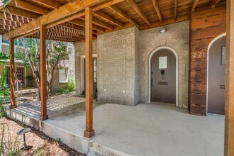 219 Allensworth St in San Antonio, TX - Building Photo - Building Photo