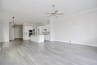 513 W Bell St in Houston, TX - Building Photo - Building Photo