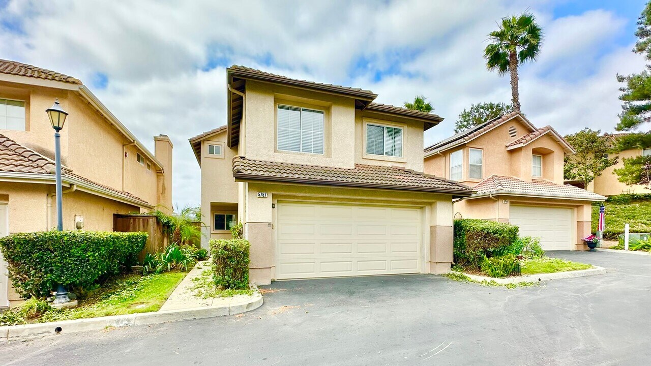 5757 Barbary Pl in Bonsall, CA - Building Photo