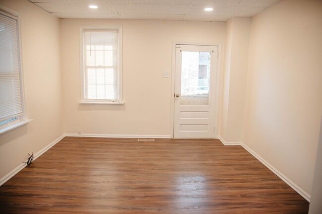 5972 Pine St in East Petersburg, PA - Building Photo - Building Photo