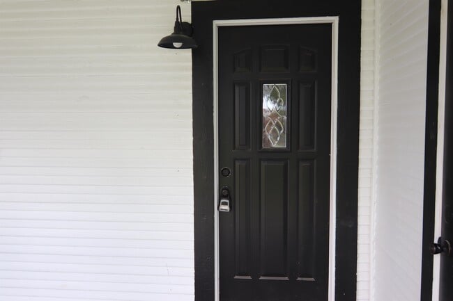 170 S 4th St in Silsbee, TX - Building Photo - Building Photo