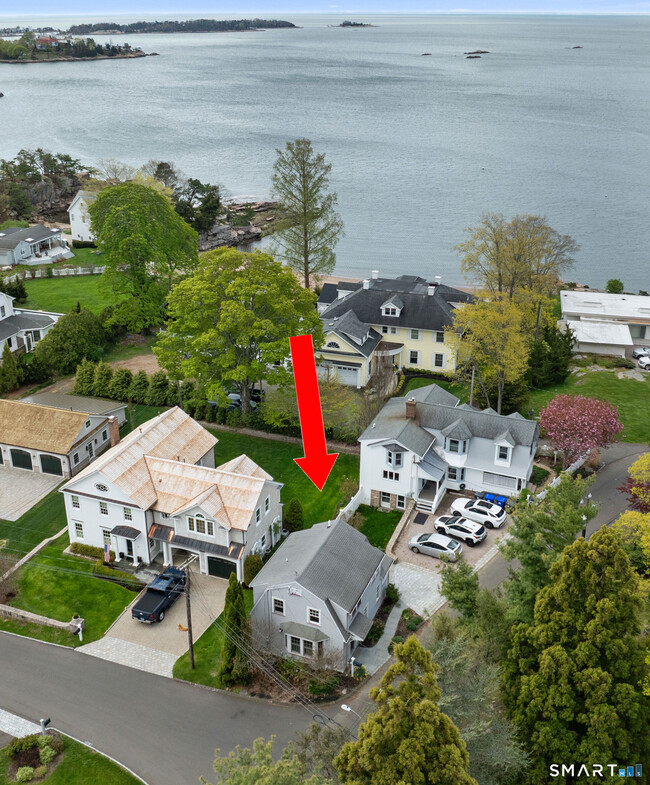 property at 218 Totoket Rd