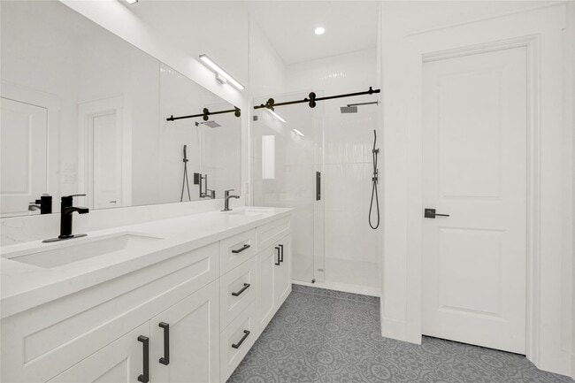 property at 4916 Lavender St