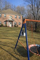 3980 Lakewood Cove in Memphis, TN - Building Photo