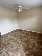 312 Cervantes Dr in Kissimmee, FL - Building Photo - Building Photo