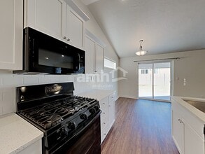 504 Diamond Lake St in Middleton, ID - Building Photo - Building Photo