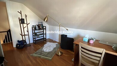 28A Cherry St, Unit #2E in Somerville, MA - Building Photo - Building Photo