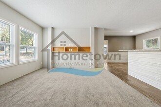 172 Cedar Hill in Sagle, ID - Building Photo - Building Photo