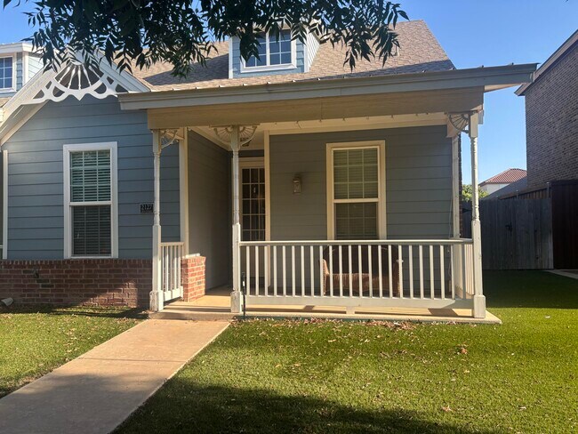 2127 10th St in Lubbock, TX - Building Photo - Building Photo