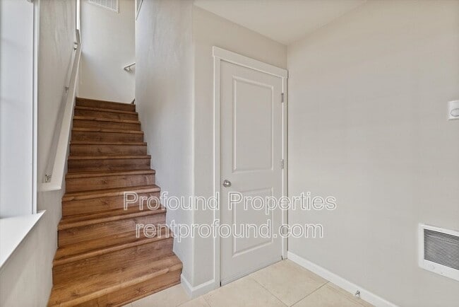 13086 SW Aubergine Ter in Sherwood, OR - Building Photo - Building Photo