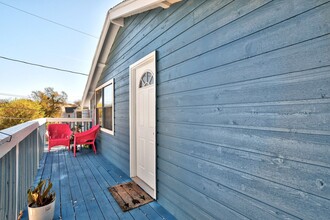 2016 E 11th St in Austin, TX - Building Photo - Building Photo