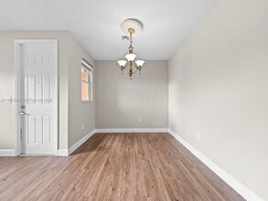 1049 NE 42nd Pl in Homestead, FL - Building Photo - Building Photo