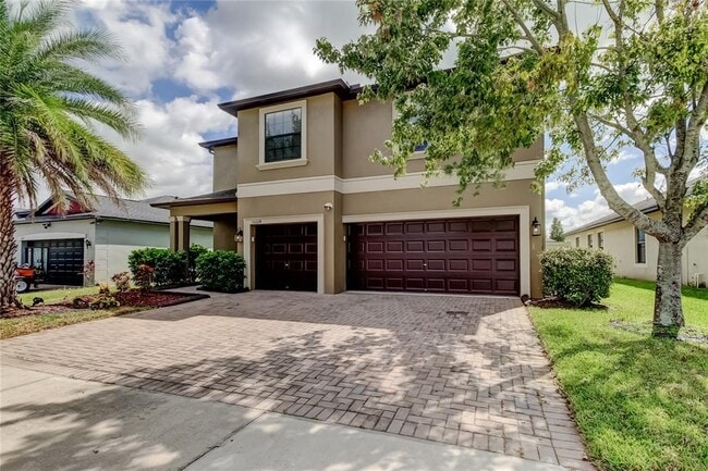 10224 Celtic Ash Dr in Ruskin, FL - Building Photo - Building Photo