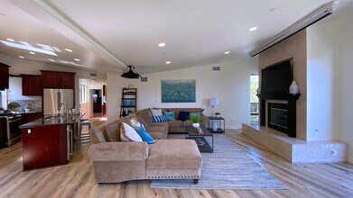 1614 Pleasant Way in Pasadena, CA - Building Photo - Building Photo