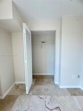 5703 SW 72nd St in Miami, FL - Building Photo - Building Photo