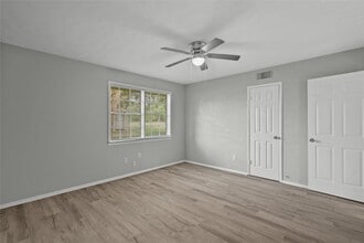 2729 Main St in La Marque, TX - Building Photo - Building Photo