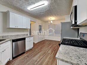 4618 Noah Overlook W in Acworth, GA - Foto de edificio - Building Photo