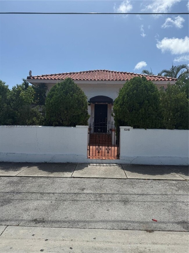 property at 1218 SW 11th Ave
