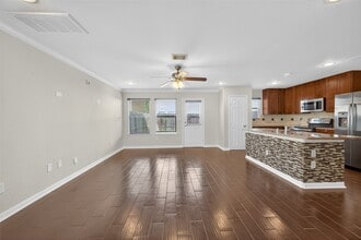 6115 Shadow Isle Ln in Houston, TX - Building Photo - Building Photo