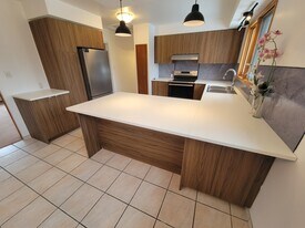 11204-11248 48 Ave NW in Edmonton, AB - Building Photo