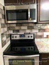 1503 E Navajo Ave in Tampa, FL - Building Photo - Building Photo