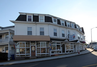 44-48 Ocean St in Lynn, MA - Foto de edificio - Building Photo