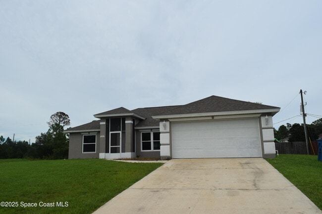 property at 1375 Weiman Rd SE