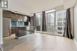 199 Slater St. in Ottawa, ON - Building Photo - Building Photo