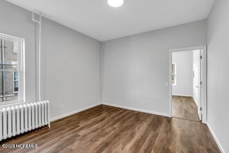 26 Navesink Ave in Highlands, NJ - Building Photo - Building Photo