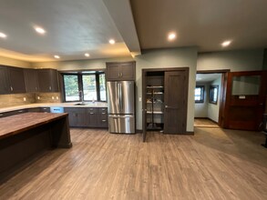 245 Twin Bridges Rd in Whitefish, MT - Building Photo - Building Photo