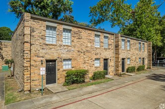 Riverside Oaks in Shreveport, LA - Building Photo - Building Photo