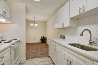 42 Silver Hill Ln in Natick, MA - Building Photo - Building Photo