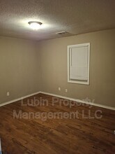 1221 Tahoe Rd in Memphis, TN - Foto de edificio - Building Photo