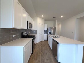 348 San Juan Trl in Bastrop, TX - Building Photo - Building Photo