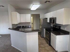 1295 N Ash St in Gilbert, AZ - Building Photo - Building Photo