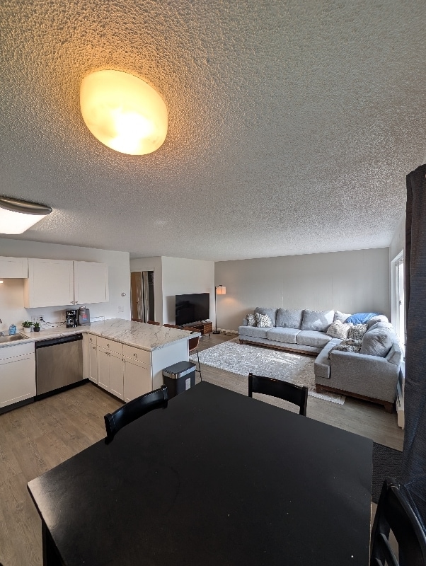 property at 1009 W 30th Ave