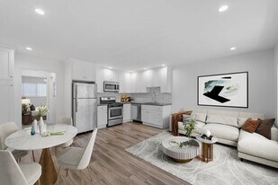 925 W 30th St in Los Angeles, CA - Building Photo