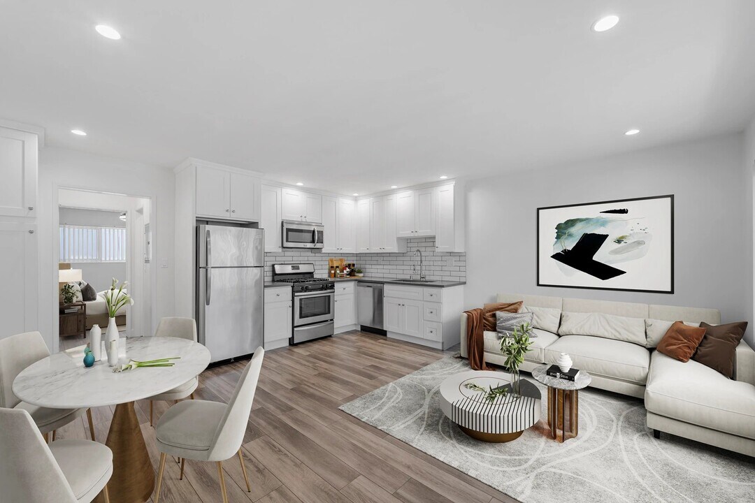 925 W 30th St in Los Angeles, CA - Building Photo