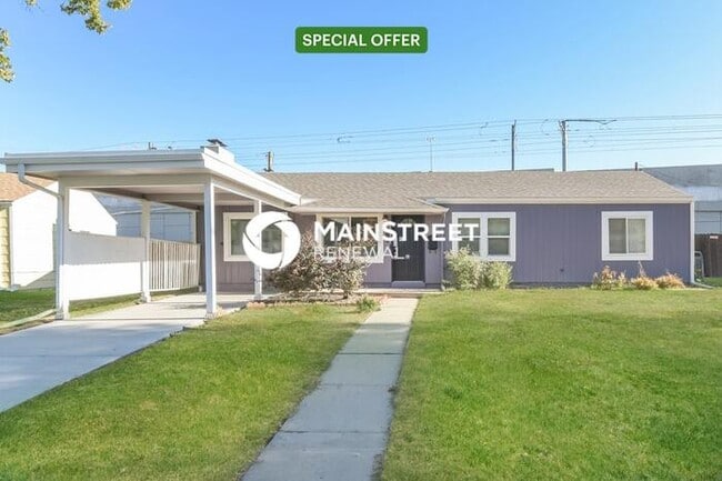 property at 2848 S Grape Way