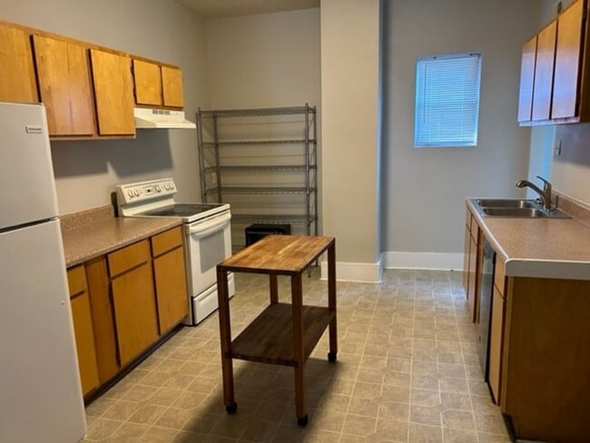 property at 1359 W 40th St