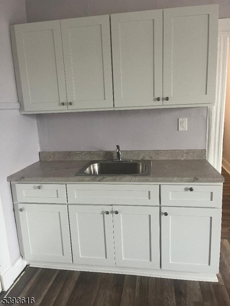 1055 Main Ave in Clifton, NJ - Building Photo - Building Photo