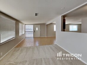 14801 N 29th Dr in Phoenix, AZ - Building Photo - Building Photo
