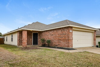 2024 Kickapoo Trail in Heartland, TX - Building Photo - Building Photo