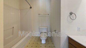 246 Tackett Branch Rd in Hurricane, WV - Building Photo