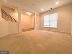 4929 Chaste Tree Pl in Woodbridge, VA - Building Photo - Building Photo