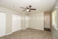 49 Burnham Dr photo'